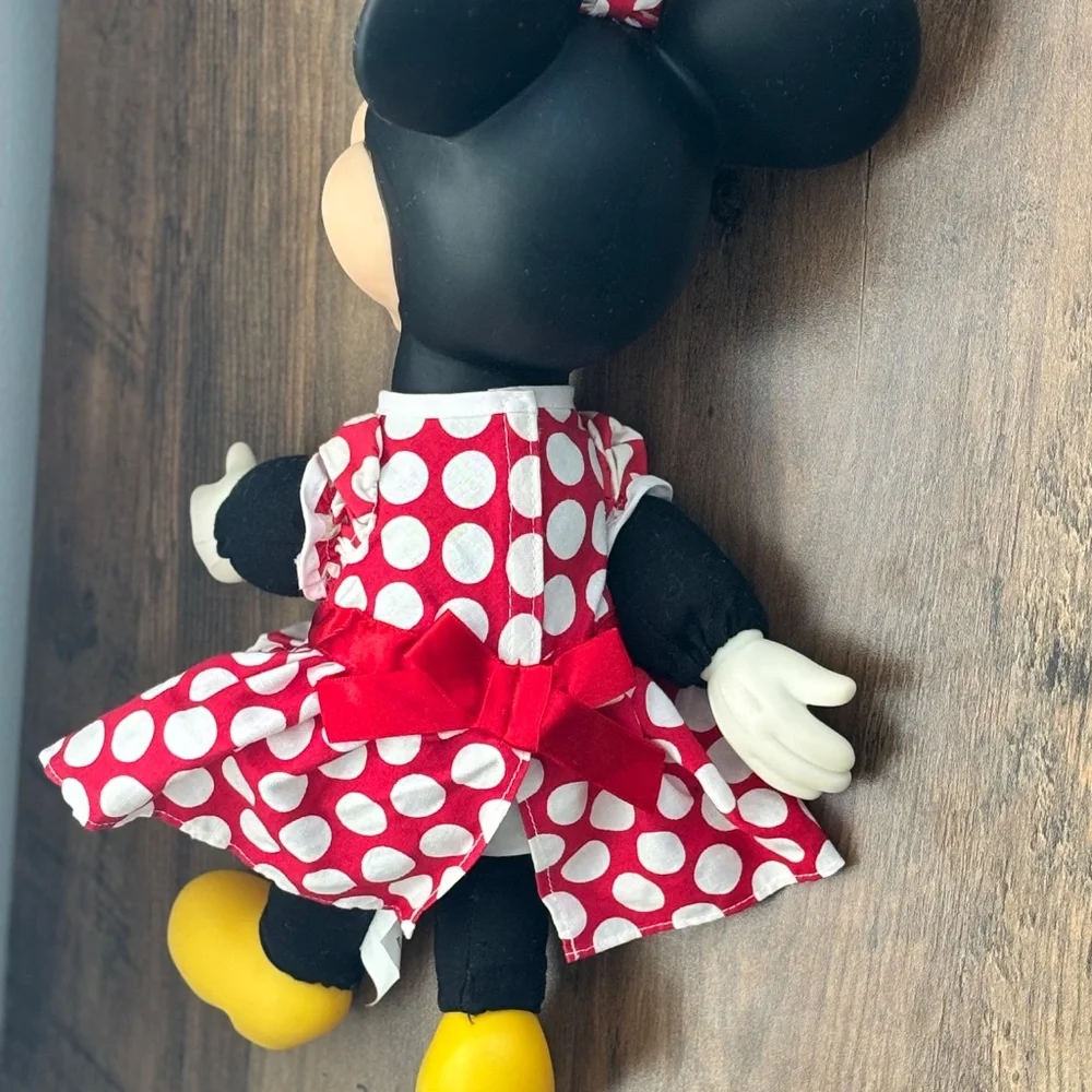 VINTAGE Disney Mouseketoys Minnie Mouse Rubber Face Soft Body Stuffed Doll Plush